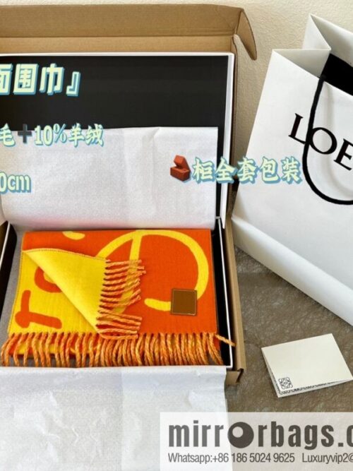 i1662969870_9602_0-800x800dd1vqc1pvon74473_20250630164500.jpg LOEWE Unisex Graffiti Double Sided Scarf