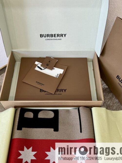 i1663291967_9255_0-800x800jpp1kj0p4zv65970_20250630120548.jpg Burberry \"London\" Unisex Scarf