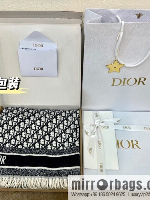 i1664520188_9106_0-800x800dr5srmkdreg66090_20250630121035.jpg Dior Oblique Bookmark Cloak