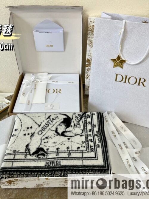 i1664524273_9611_0-800x800uh4yfcerf1166079_20250630121010.jpg Dior Astrology Series Jacquard Blanket