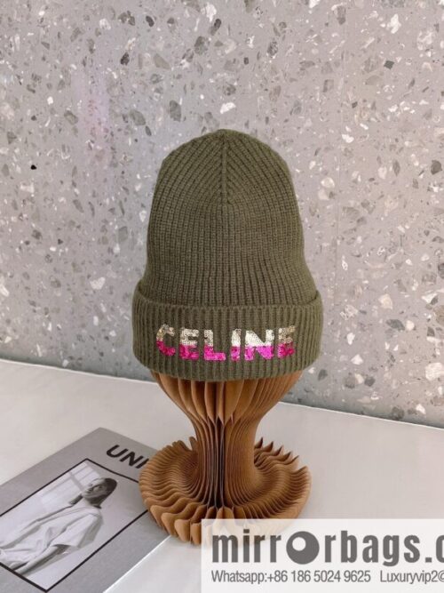 i1666080151_1266_0-800x800fnqxkvyi50u75714_20250630175542.jpg CHANEL CHANEL sequined alphabet knitted wool hat