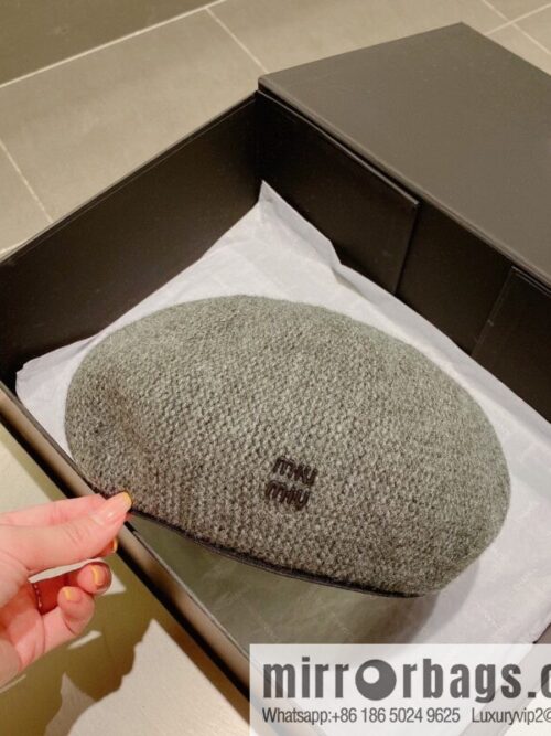 i1666282341_8258_0-800x8001cjvbjane4s76311_20250630181926.jpg Miumiu 2022 autumn and winter new beret