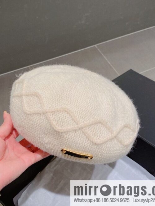 i1666282780_1589_1-800x800455ygg4kcfp76256_20250630181701.jpg Dior 2022 autumn and winter new knitted beret
