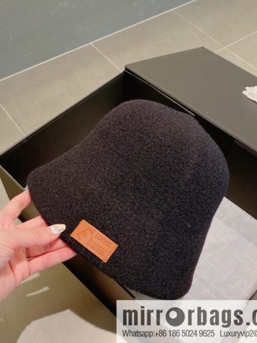 i1666363586_9934_1-800x800bfcpnbfnkfc76103_20250630181103.jpg LOEWE 2022 autumn and winter new bucket hat