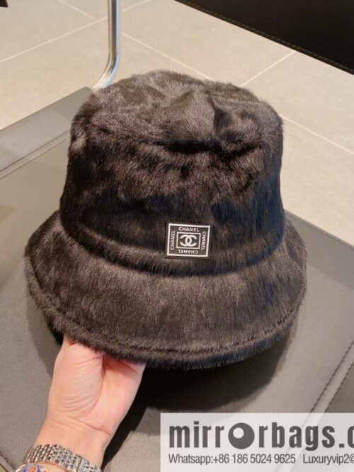 i1666366707_9814_0-800x800w5va2p4nzge76063_20250630180930.jpg Chanel 2022 autumn and winter new rabbit fur bucket hat
