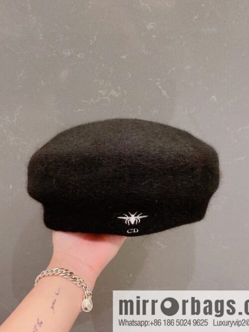 i1666716422_7503_0-800x800l24wvv1v0hh75869_20250630180120.jpg Dior 2022 autumn and winter new knitted rabbit fur beret