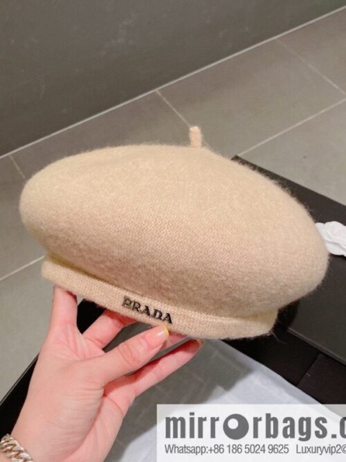i1666716606_943_2-800x8005eff42nxcft75837_20250630180011.jpg Prada 2022 autumn and winter new beret