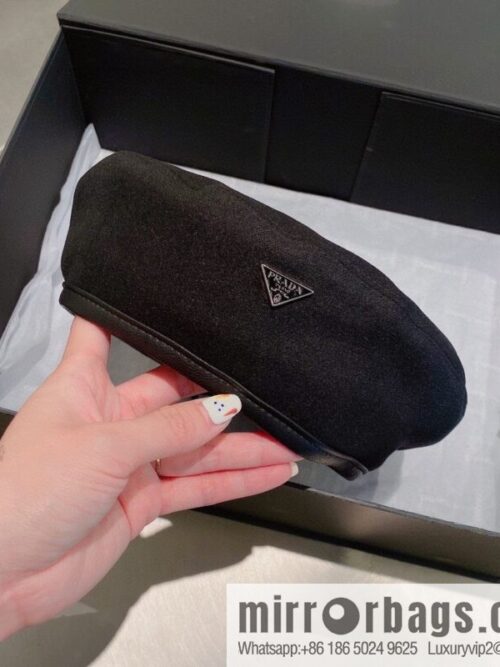 i1666717077_2489_1-800x800ycmtvumoerr75747_20250630175653.jpg Prada 2022 autumn and winter new wool beret
