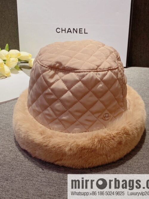 i1666882329_1114_0-800x800bzfjhooszez67002_20250630124358.jpg Chanel 2022 autumn and winter new rabbit fur rhombus bucket hat