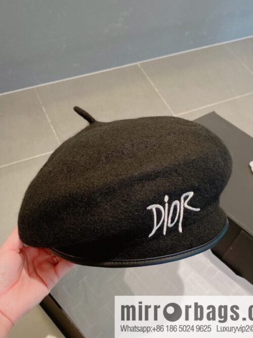 i1667235240_1078_0-800x800lhljuw3maxl66566_20250630122946.jpg Dior wool beret