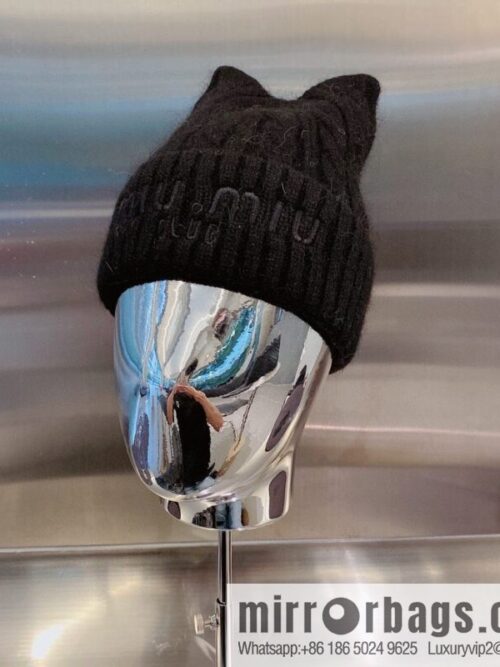 i1667485980_3464_0-800x8005bp02cmyx3266259_20250630121552.jpg Miumiu 2022 autumn and winter new knitted wool hat