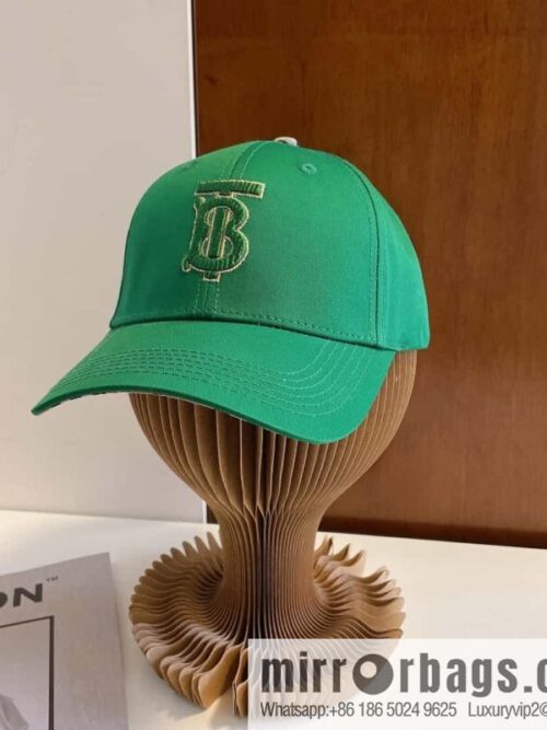 i1669457737_4419_0-800x800rvq54xwatnn35938_20250626041106.jpg Burberry\'s new embroidered baseball cap
