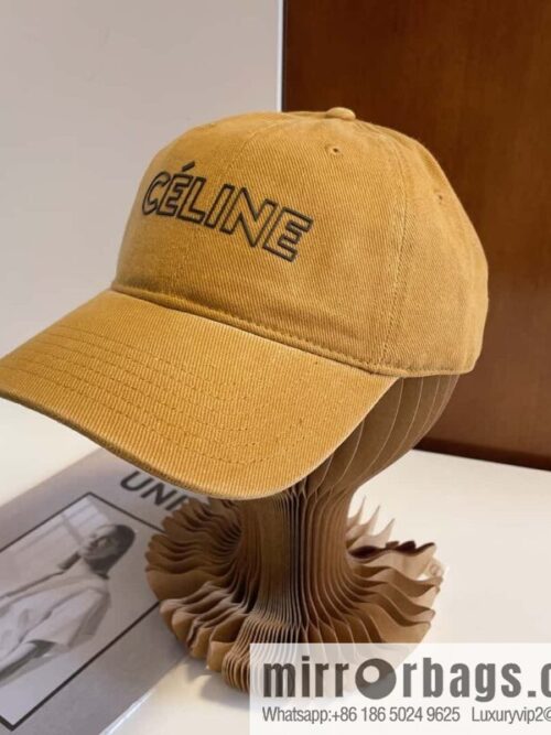 i1669631471_4853_0-800x800a1esuo2nhhy35894_20250626041018.jpg CELINE autumn and winter new baseball cap
