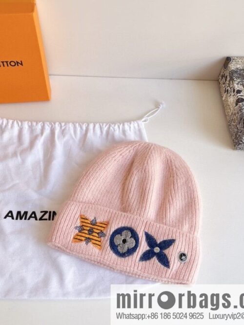 i1670349054_7152_0-800x800df4litvs40m57026_20250630011900.jpg LV Louis Vuitton 2022 autumn and winter new embroidered simple plush wool hat