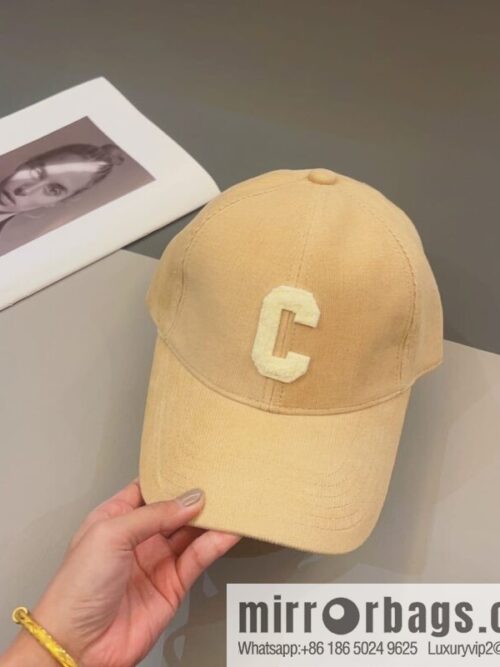 i1670402287_2106_3-800x800q5q1a44rh3f46604_20250629234617.jpg CELINE Corduroy baseball cap