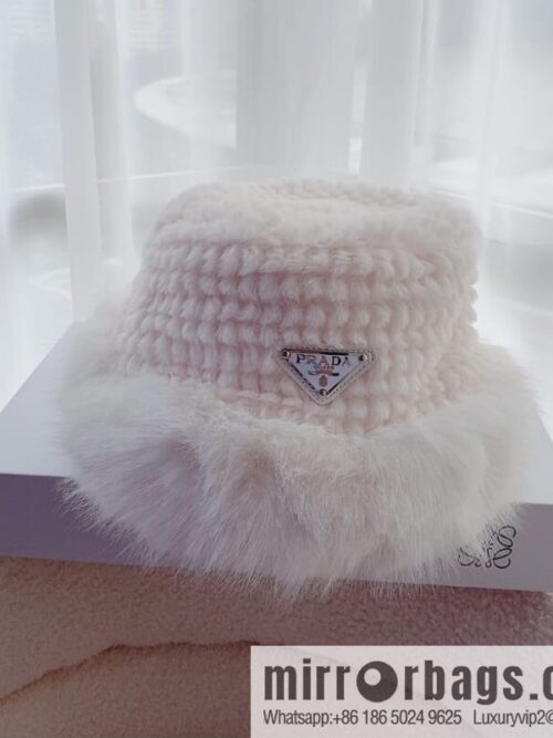 i1670777265_5186_0-800x800uxb2ogiixc047156_20250629235051.jpg PRADA autumn and winter warm bucket hat