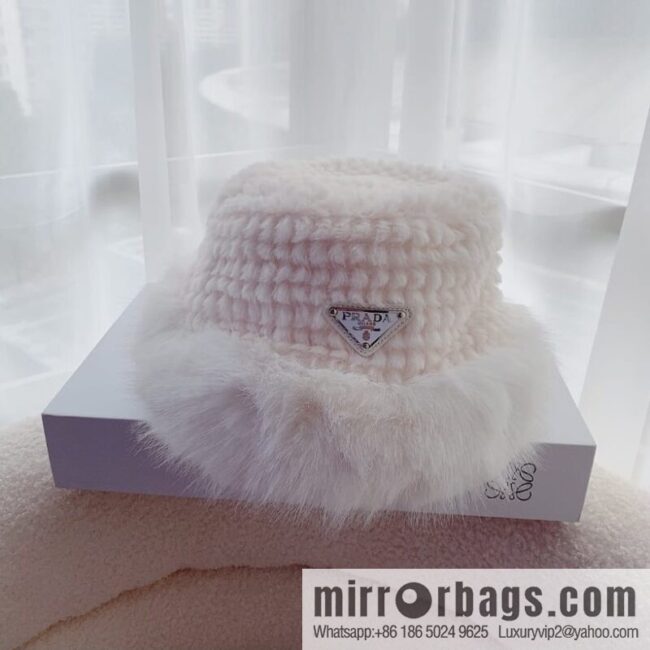 PRADA autumn and winter warm bucket hat