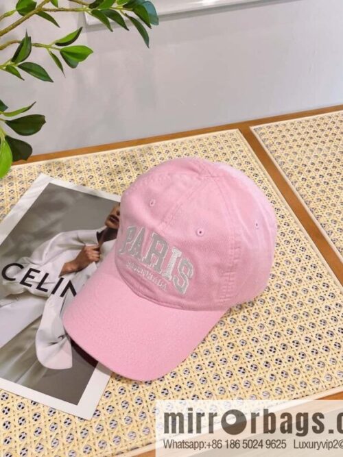 i1676087823_2938_1-800x800esdkcp3jp1535711_20250626040647.jpg BALENCIAGA Balenciaga\'s new logo baseball cap