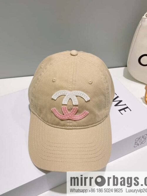 i1678166261_3357_0-800x800phnz2j1tmft23821_20250625225535.jpg Chanel\'s new letter logo baseball cap
