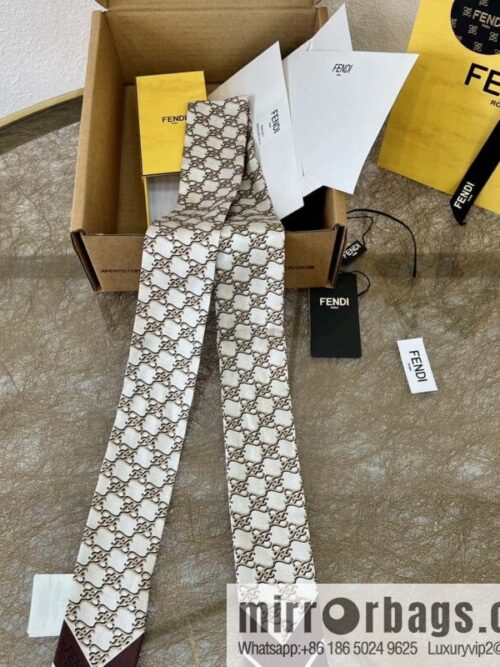 i1683357427_4630_6-800x800njmwvmfohf065418_20250630114219.jpg Fendi \"Karl Alphabet\" 100% silk ribbon