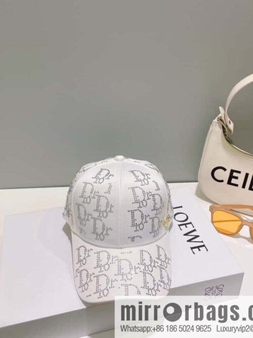 i1684128655_9521_0-800x8003netb0f0wpx23959_20250625230001.jpg Dior full diamond logo unisex baseball cap