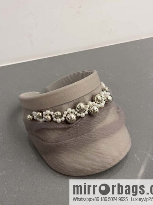 i1685891949_2492_1-800x800s0rznfscsf524440_20250625232216.jpg Miao Miao miumiu 23 years old new headband sun hat