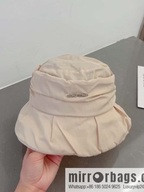 i1686332241_5498_0-800x800iumtkrfg1l512332_20250625171312.jpg Miumiu new cloth hat