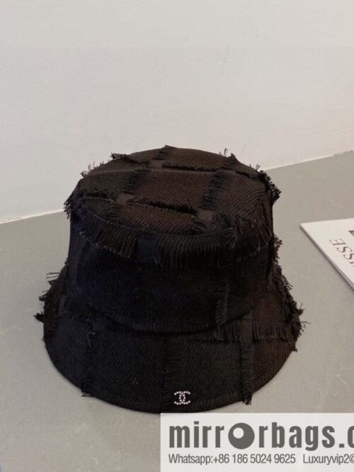 i1686332616_7285_0-800x800zizdga5xaib12253_20250625170626.jpg Chanel bucket hat
