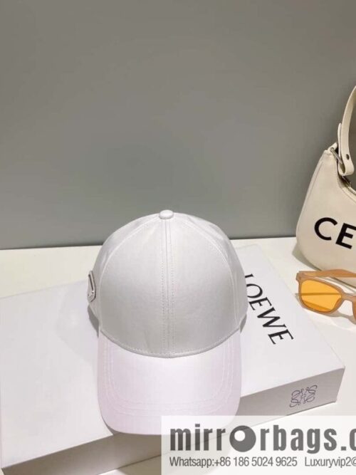 i1687838303_4177_0-800x80053mqlllcwsz4271_20250625031141.jpg PRADA PRADA Side Triangle Label Baseball Cap