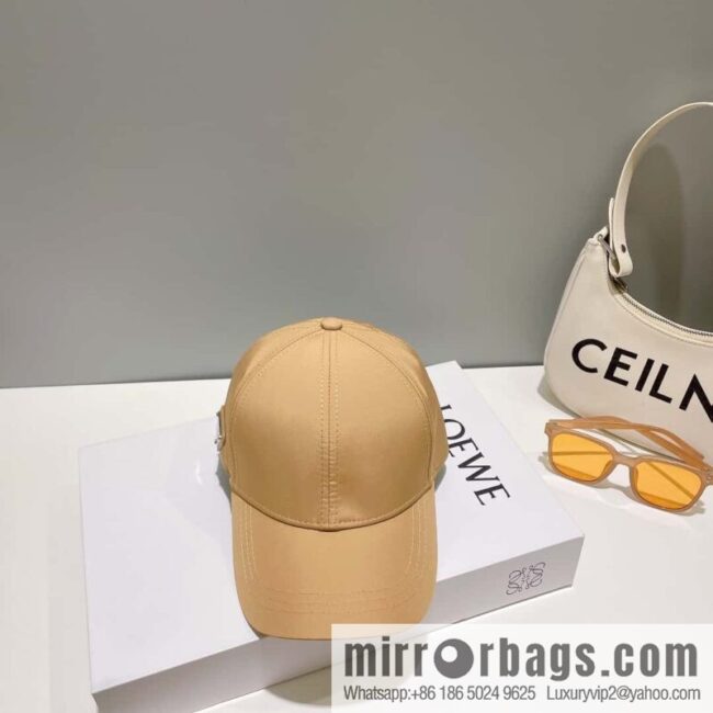 i1687838505_2341_0-800x800b1dlnjwrceo4260_20250625031135.jpg PRADA PRADA Side Triangle Label Baseball Cap