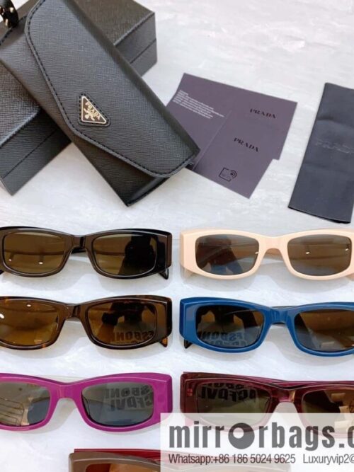 i1688141917_1949_8-800x800fifll0bjxft10516_20250625151257.jpg Prada new sunglasses