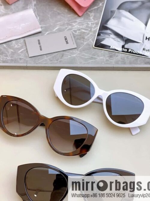 i1688314797_8624_8-800x80012woifkw2528745_20250625140244.jpg MIUMIU\'s new women\'s sunglasses