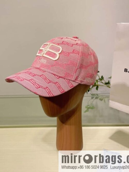 i1689654018_6703_0-800x800v4b3c5mes3h11604_20250625161540.jpg Balenciaga Balenciaga\'s new couple baseball cap