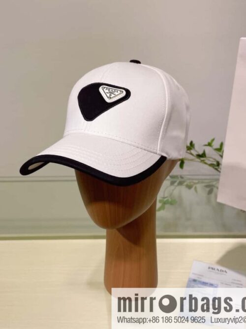 i1689828609_4964_0-800x800u4opyfdalwa11345_20250625155304.jpg PRADA\'s new unisex baseball cap