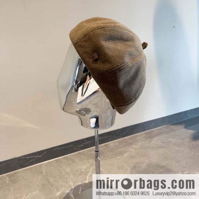 Dior star horn beret