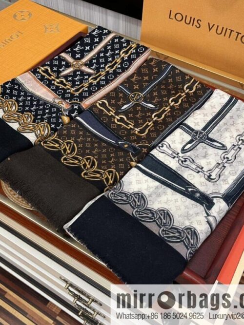 i1693920747_6887_1-800x800pjwurwlfabe56775_20250630011642.jpg LV Louis Vuitton Double Sided 300 Ring Fleece Long Towel