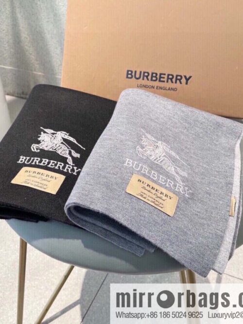 i1694096808_619_1-800x800g2xweg1fo2b56599_20250630011528.jpg Burberry Burberry Classic Horse 100% Imported Knitted Cashmere Scarf