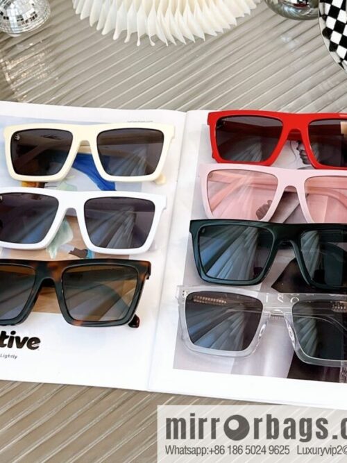wsxc1672750142296_8-800x800q4oqu35urbh46187_20250629234216.jpg LV Louis Vuitton Square Unisex Sunglasses