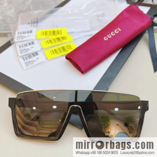 GUCCI Gucci\'s new half-frame one-piece sunglasses