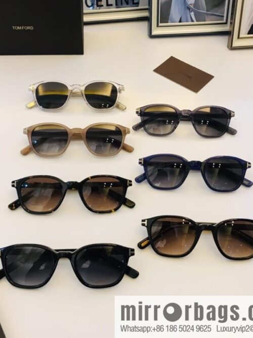 wsxc1672928693425_8-800x800e1zuihm0mar46099_20250629234137.jpg TON FORD Tom Ford Plate Frame Unisex Sunglasses