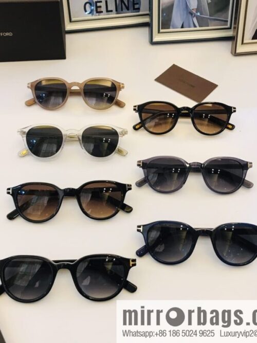 wsxc1672929066629_8-800x800f1jpvuw1xvx46081_20250629234130.jpg TOM FORD Tom Ford Plate Frame Unisex Sunglasses