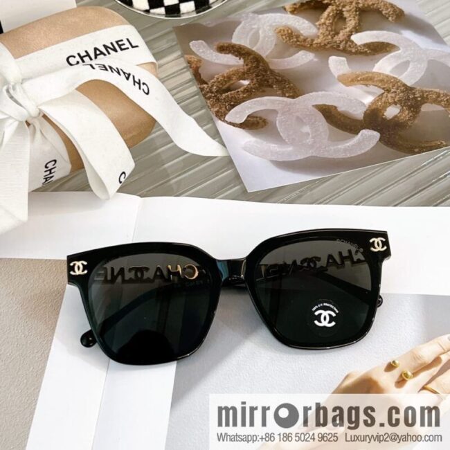 Chanel square versatile double c embellished women\'s sunglasses