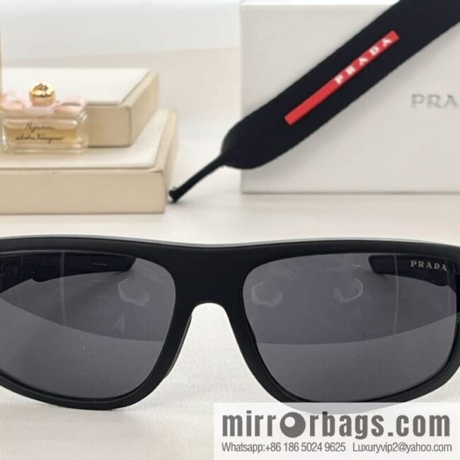 Prada Sport Men\'s Sunglasses