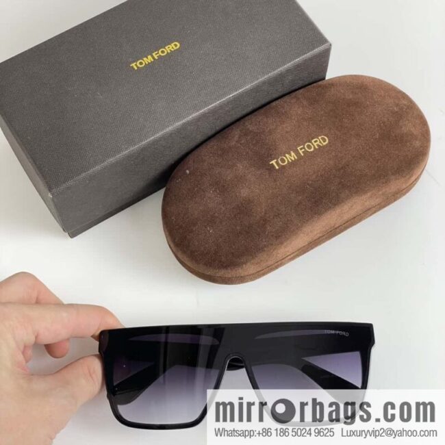 TOM FORD Tom Ford Men\'s and Women\'s Same Sunglasses