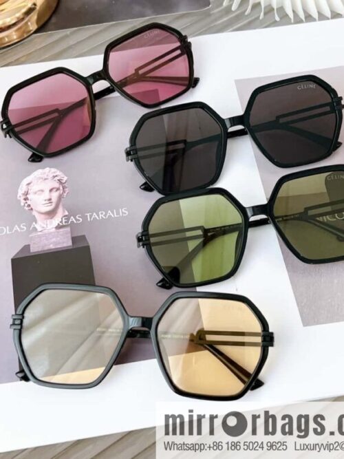 wsxc1683208499125_8-800x8000osqtt10fxb23260_20250625223748.jpg CEELINE Women\'s Box Sunglasses