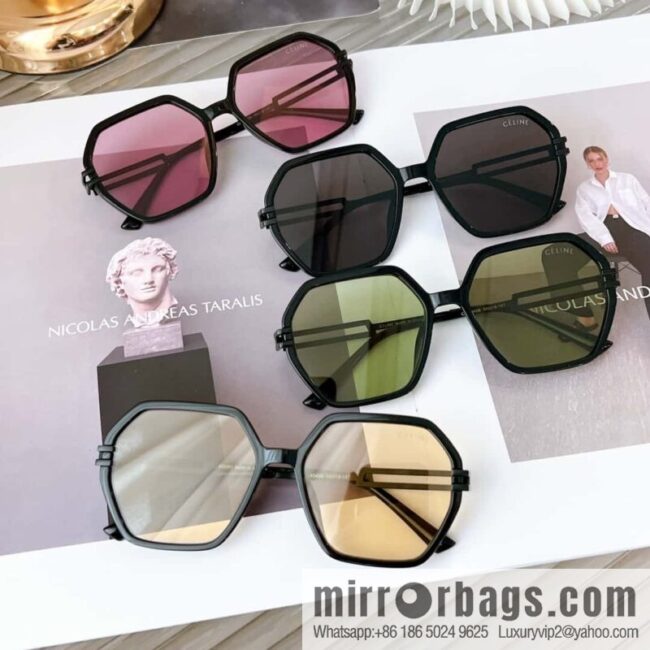 CEELINE Women\'s Box Sunglasses