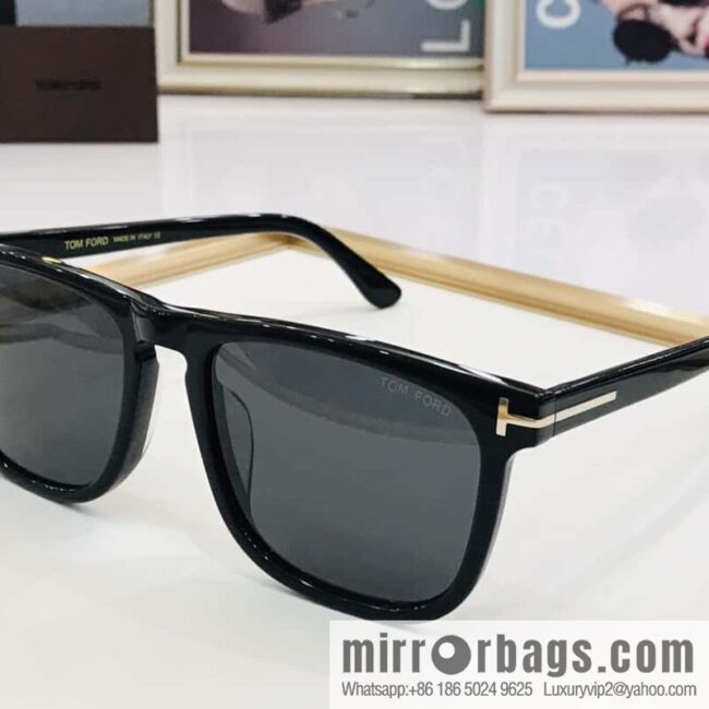 TOM FORD Tom Ford Plate Frame Unisex Sunglasses