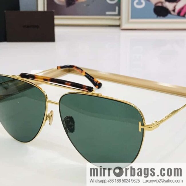 wsxc1686065751238_3-800x8002boaaums0vz22396_20250625221102.jpg TOM FORD Ultra Light Unisex Sunglasses