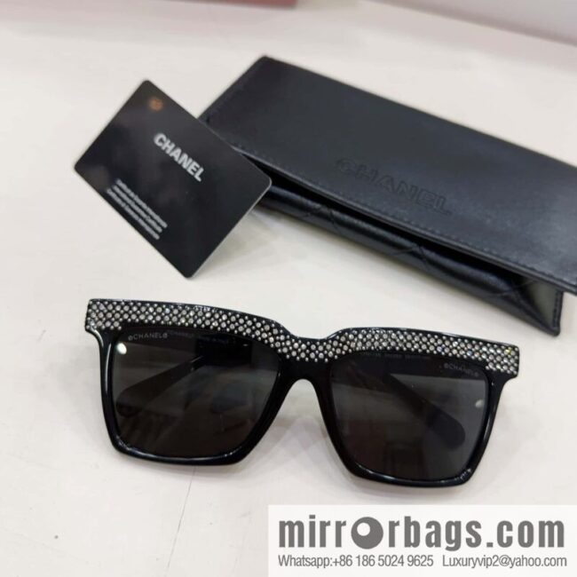 Chanel square women\'s sunglasses