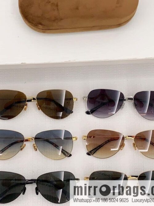 wsxc1686322761731_8-800x800ckoa3rf0qtz10857_20250625152537.jpg TOM FORD Metal temple embellishment logo Unisex sunglasses